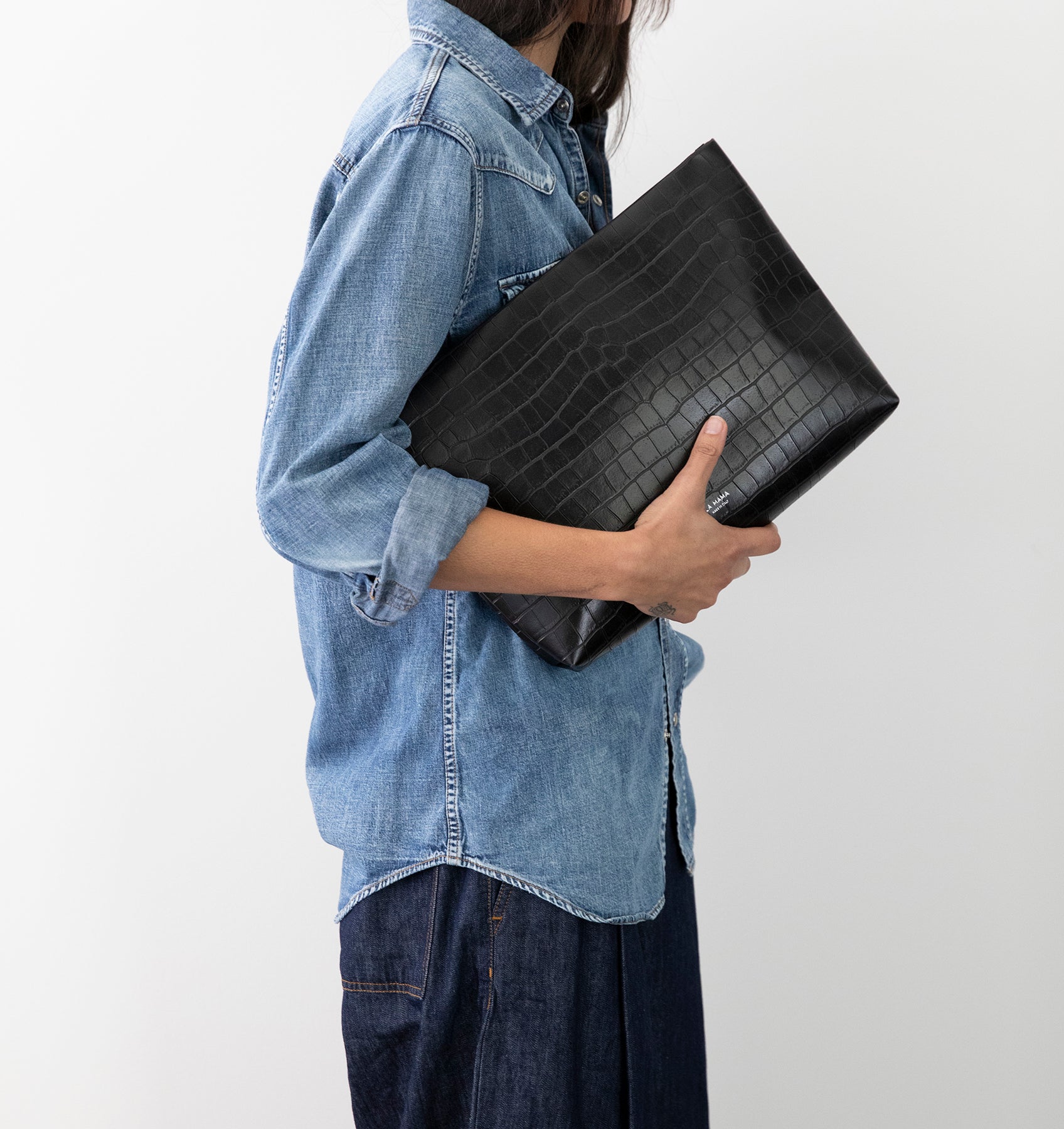Black Matte Croco Pouch