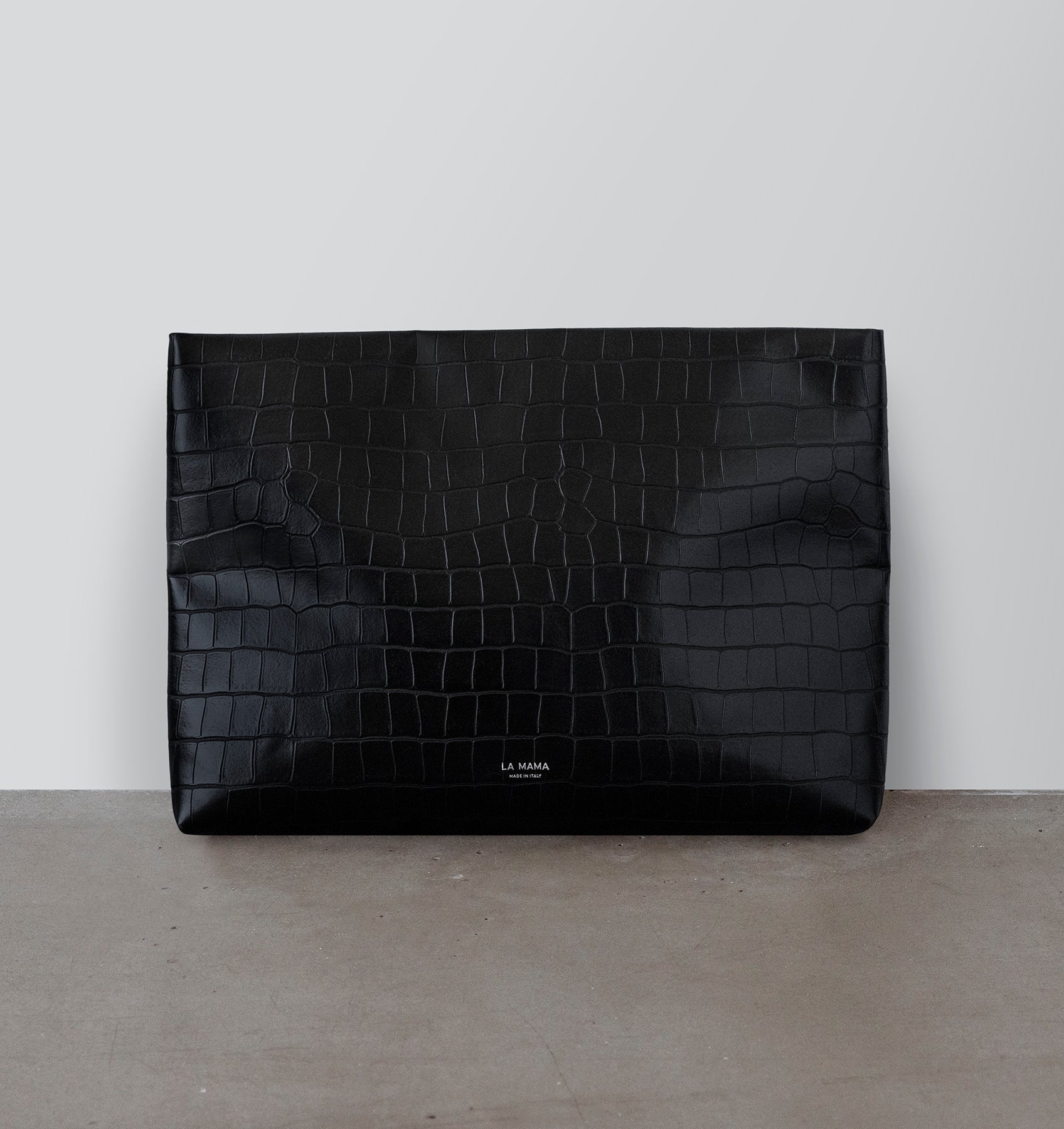 Front view of the LA MAMA Large Pouch in Black Matte Croco, crafted from croc-embossed vegan leather.