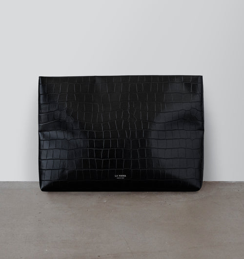 Front view of the LA MAMA Large Pouch in Black Matte Croco, crafted from croc-embossed vegan leather.